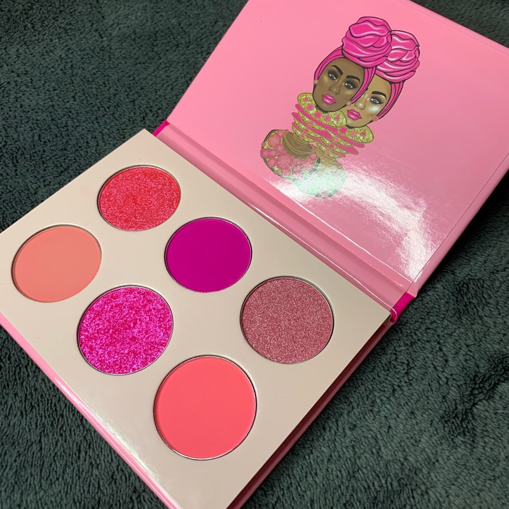 The Sweet Pinks by Juvia's Place